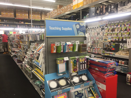 Office Supply Store «Staples», reviews and photos, 10530 Campus Way S, Largo, MD 20774, USA