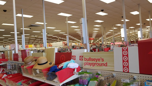 Department Store «Target», reviews and photos, 660 N Edwards Blvd, Lake Geneva, WI 53147, USA