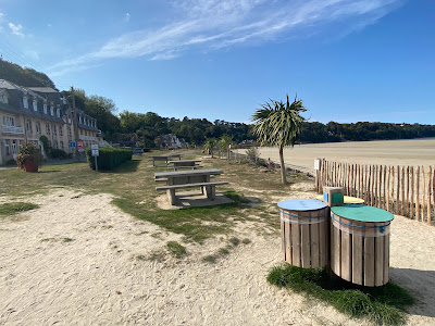 Terrain De Jeu De La Plage De St Efflam à Plestin-les-Grèves