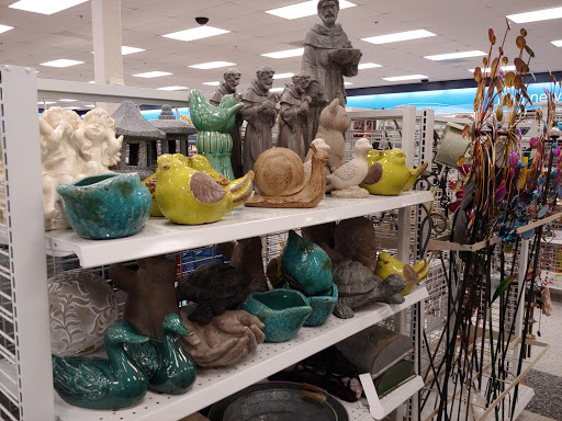 Clothing Store «Ross Dress for Less», reviews and photos, 2365 S Hwy 27, Clermont, FL 34711, USA