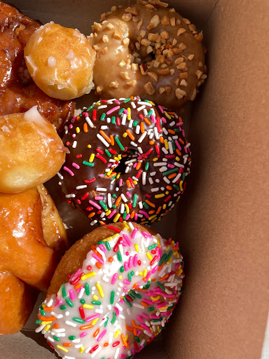 Donut Shop «Donut King», reviews and photos, 1807 Santa Rita Rd, Pleasanton, CA 94566, USA