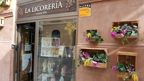 El Vestidor, moda y complementos