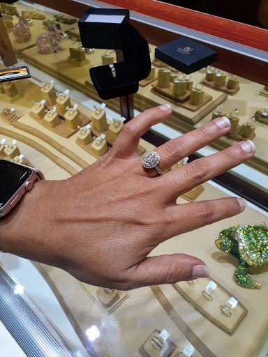Jewelry Store «Benchmark Jewelers - Town East Mall», reviews and photos, 1162 Town East Mall, Mesquite, TX 75150, USA