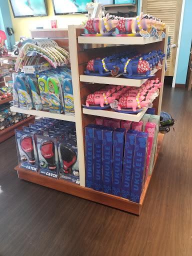 Clothing Store «Ron Jon Surf Shop», reviews and photos, 377 Mandalay Ave, Clearwater Beach, FL 33767, USA