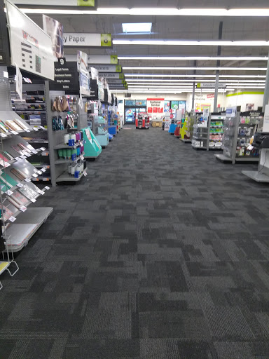 Office Supply Store «Staples», reviews and photos, 2330 Foothill Blvd, La Verne, CA 91750, USA