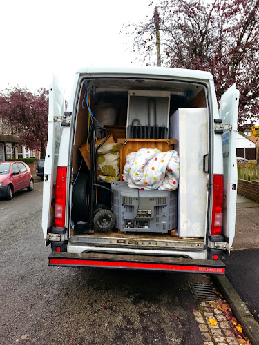 NB REMOVALS BEDFORD MAN AND VAN - Moving company