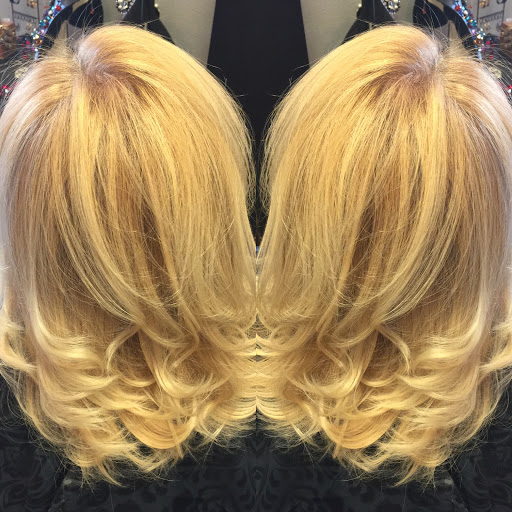 Beauty Salon «Village Vanity», reviews and photos, 135 Deer Park Ave, Babylon, NY 11702, USA