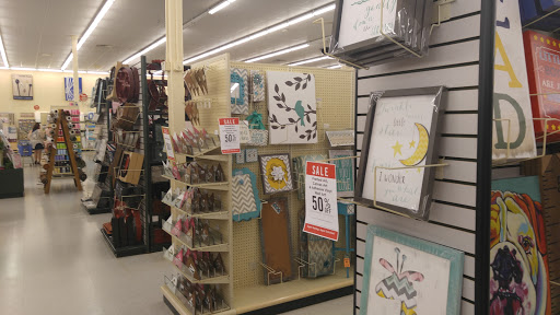 Craft Store «Hobby Lobby», reviews and photos, 5422 Forest Dr Suite 110, Columbia, SC 29206, USA