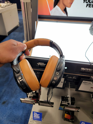 Electronics Store «Best Buy», reviews and photos, 1501 New Britain Ave, West Hartford, CT 06110, USA