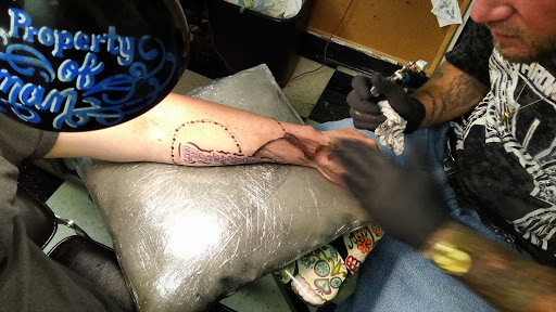 Tattoo Shop «Freehanman Tattoo», reviews and photos, 25 PA-611, Bartonsville, PA 18321, USA