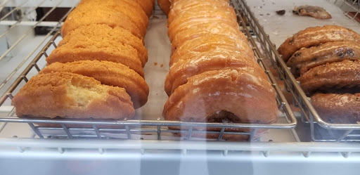 Donut Shop «Dat Donut», reviews and photos, 8251 S Cottage Grove Ave, Chicago, IL 60619, USA