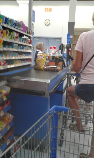 Department Store «Walmart Supercenter», reviews and photos, 201 Edwards Blvd, Lake Geneva, WI 53147, USA