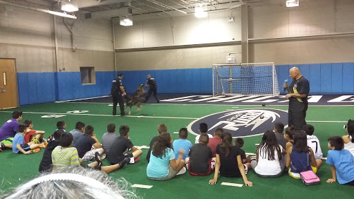 Recreation Center «Barry Recreational Center», reviews and photos, 7128 Barry St, Rosemont, IL 60018, USA