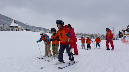 立山アドベンチャープロスキースクール 立山山麓スキー場