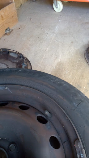 Photo 1 - Car-Casse