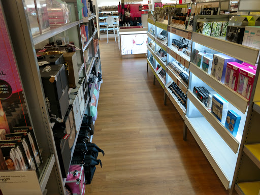 Hair Salon «Ulta Beauty», reviews and photos, 17615 Haggerty Rd, Northville, MI 48167, USA