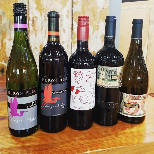 Wine Store «Max Wine & Spirits», reviews and photos, 40 Mill Plain Rd, Danbury, CT 06811, USA