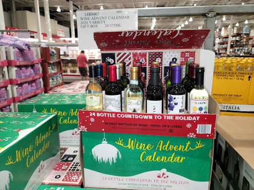 Warehouse store «Costco Wholesale», reviews and photos, 10088 Gulf Center Dr, Fort Myers, FL 33913, USA