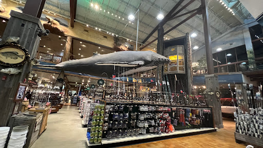 Sporting Goods Store «Bass Pro Shops», reviews and photos