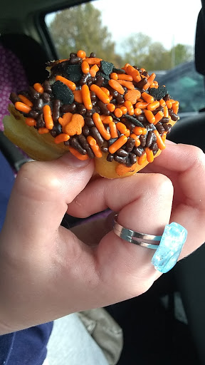 Donut Shop «Donut Central», reviews and photos, 1504 Central Ave, Columbus, IN 47201, USA