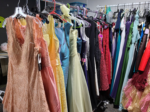 Bridal Shop «Spring Lake Bridal», reviews and photos, 616 E Savidge St B, Spring Lake, MI 49456, USA