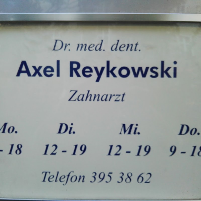 Herr Dr. Axel Reykowski