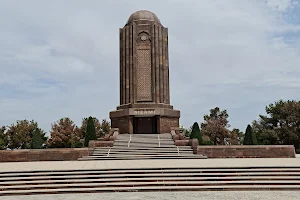 Nizami Ganjavi Mausoleum image