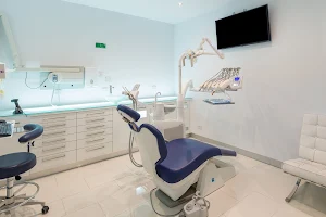 Dental Essence image