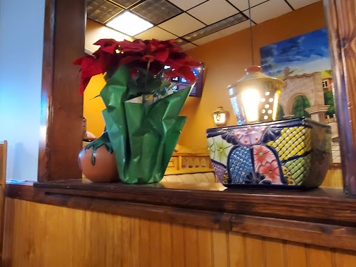 Shopping Mall «Royal Plaza Shopping Center», reviews and photos, 411 South St, Front Royal, VA 22630, USA