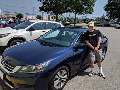 Honda Dealer «Saccucci Honda», reviews and photos, 1350 W Main Rd, Middletown, RI 02842, USA