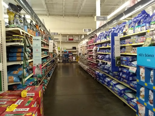 Pet Supply Store «PetSmart», reviews and photos, 9450 SE 82nd Ave, Portland, OR 97086, USA