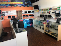 Digital Computer World - Apple - PC - Mac - iPhone - iPad - Repair / Cash For Your Laptop - Photo 3 - Car repair in Hialeah, FL, Miami