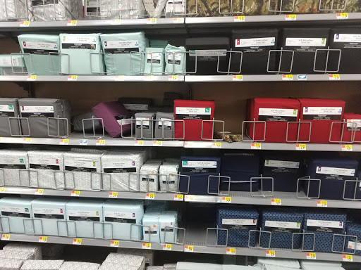 Department Store «Walmart Supercenter», reviews and photos, 638 Quequechan St, Fall River, MA 02721, USA
