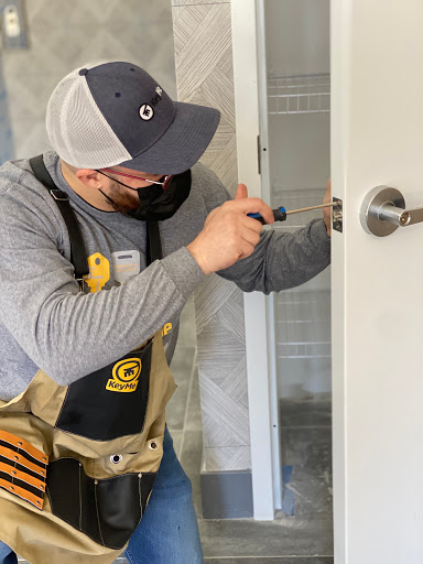 Key Duplication Service «KeyMe», reviews and photos, 500 E Sandford Blvd, Mt Vernon, NY 10550, USA