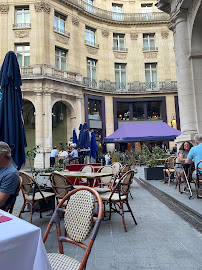 Atmosphère du Restaurant français Chez Edouard à Paris - n°2