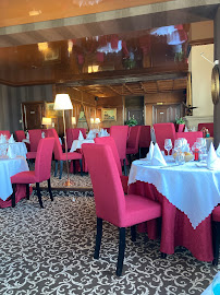 Atmosphère du Restaurant français Auberge de l'Ecluse à Cours-les-Barres - n°15