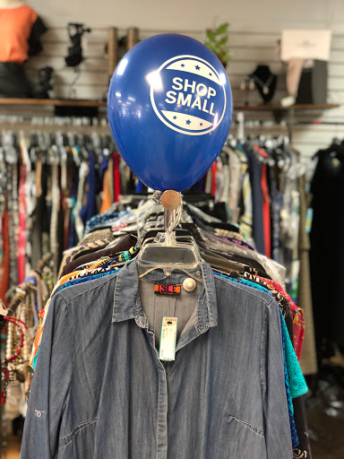 Consignment Shop «SecondHand Savvys», reviews and photos, 210 S Kings Ave, Brandon, FL 33511, USA