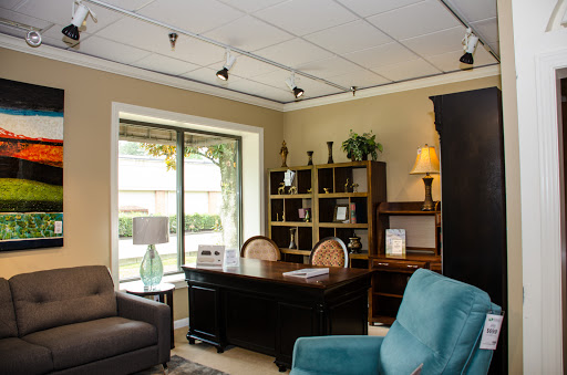 Furniture Store «Roberts Furniture & Mattress», reviews and photos, 3032 Richmond Rd, Williamsburg, VA 23185, USA