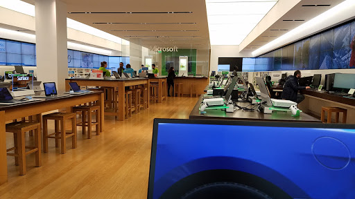 Computer Store «Microsoft Store», reviews and photos, 5015 Westheimer Rd A2421, Houston, TX 77056, USA