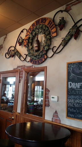 Winery «Canterbury Hill Winery and Restaurant», reviews and photos, 1707 S Summit Dr, Holts Summit, MO 65043, USA