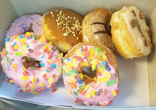 Donut Shop «Donut Kingdom», reviews and photos, 685 W Tennessee St, Tallahassee, FL 32304, USA