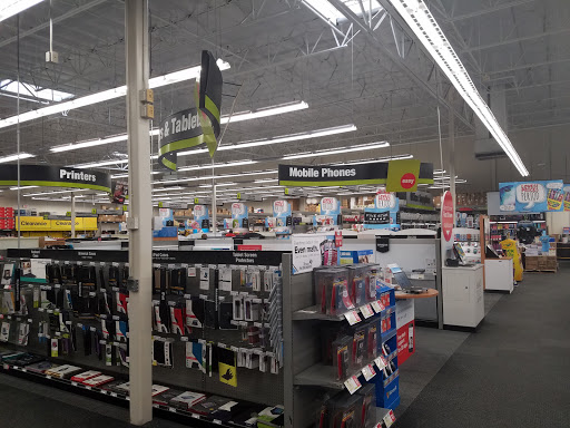 Office Supply Store «Staples», reviews and photos, 12495 Limonite Ave, Mira Loma, CA 91752, USA