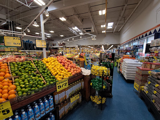 Supermarket «Western Beef Supermarket», reviews and photos, 61 2nd St, Mineola, NY 11501, USA