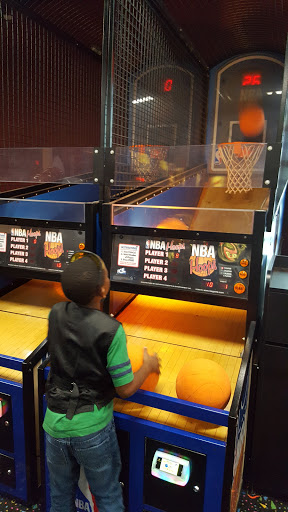 Shopping Mall «Southgate USA», reviews and photos, 20950 Libby Rd, Cleveland, OH 44137, USA