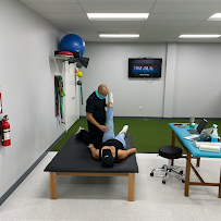 AltMedical Chiropractic Clinic - Photo 4 - Car repair in Houston, TX, Houston