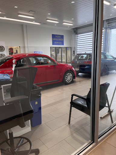 Volkswagen Dealer «Hatfield Volkswagen», reviews and photos, 1495 Auto Mall Dr, Columbus, OH 43228, USA