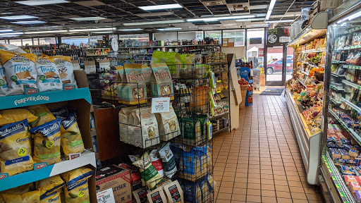 Grocery Store «Penny Lake Grocery», reviews and photos, 1270 S Commerce Rd, Walled Lake, MI 48390, USA