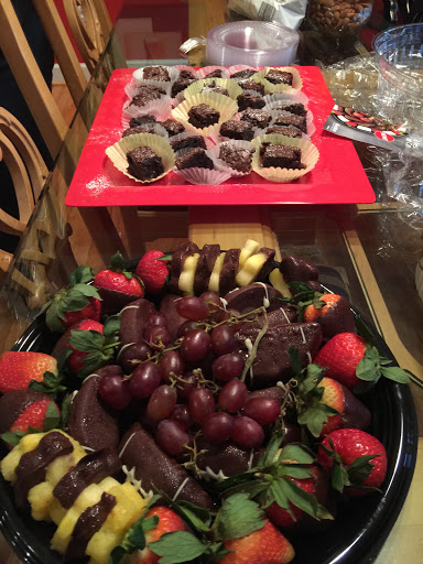 Gift Shop «Edible Arrangements», reviews and photos, 5 Regent Park Blvd Unit 101, Asheville, NC 28806, USA