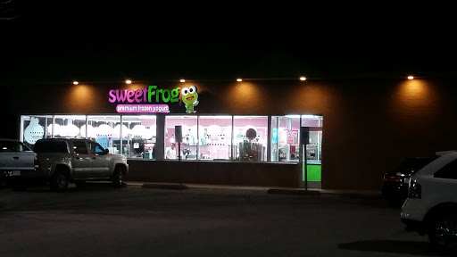 Frozen Yogurt Shop «sweetFrog Premium Frozen Yogurt», reviews and photos, 10040 Sliding Hill Rd, Ashland, VA 23005, USA