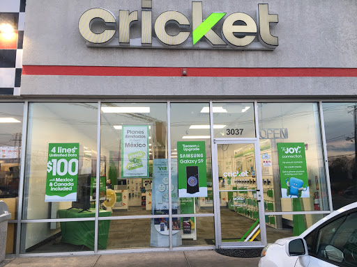 Cricket Wireless Authorized Retailer, 3037 Belvidere Rd, Waukegan, IL 60085, USA, 